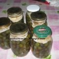 olive verdi in salamoia