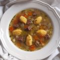 Rindersuppe mit Polentanockerln