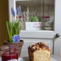 PANBRIOCHE CON COMPOSTA DI FRAGOLE E LAMPONI