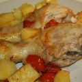 fusi di pollo al forno con patate e pomodorini