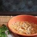 Zuppa di cereali misti con funghi e citronella