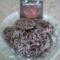 Tagliatelline al cacao con salsa alle mandorle