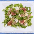 INSALATA DI FICHI, BURRATA E CRUDO