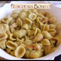 Orecchiette con pesto di fave e gamberetti