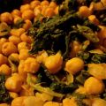 Cime di rapa e ceci: padellata veloce
