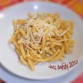 Maccheroncini aglio olio peperoncino e julienne[...]