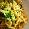 Pasta con broccoli e sgombro