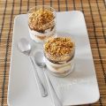 Mousse di ricotta con granella croccante