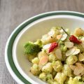 Gnocchetti di semola al curry con broccoli[...]