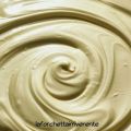 Crema bianca senza uova