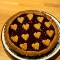 Crostata con confettura di fragole