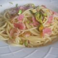 Spaghetti pancetta e pistacchi