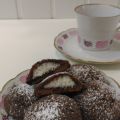 Biscotti al cacao con cuore di cocco