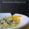Zuppetta di fiori di zucchina e orzo alle erbe[...]