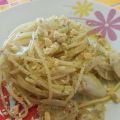 spaghetti con finocchi e granella di taralli