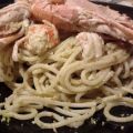 SPAGHETTI CON PESTO DI PISTACCHI E SCAMPI