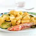 Mezzemaniche gamberi e zucchine profumate allo[...]