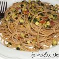 Spaghetti integrali con zucchine e pancetta
