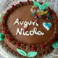 Torta ricoperta di mousse al cioccolato ripiena[...]