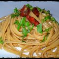 Linguine con pomodori secchi e alici