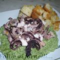 Polpo con pane croccante su crema di broccoli[...]