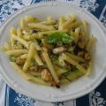 Pasta con cozze e zucchine