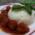 Polpette al sugo con riso / Meatballs in tomato[...]