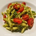 STROZZAPRETI CON PESTO E POMODORINI (PASTA[...]