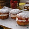 Cupcakes con panna e fragole. Sconfitte in tv e[...]