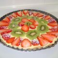Crostata alla frutta con crema chantilly