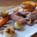 Roast beef al forno, Yorkshire pudding e verdure