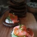 Blinis con salmone affumicato