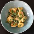 Gnocchi in padella con piselli