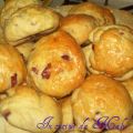 Cesto di pasta di pane con panini