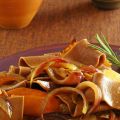 Pappardelle profumate di cioccolato con zucca e[...]