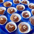 Tartufini di panna, cioccolato e mandorle