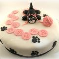 Torta con gatto e gomitolo per una gattofila[...]