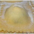 RAVIOLI PROVOLA E PATATE AL RAGù BOLOGNESE