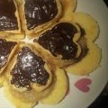 Sandwich of sponge cake with banana, peanut[...]