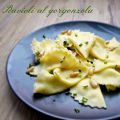 RAVIOLI AL GORGONZOLA, MIELE e PINOLI
