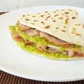 

Piadina con mortadella e pesto di pistacchi


