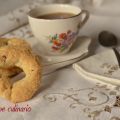 Ciambelle con gocce di cioccolato (da inzuppo)