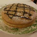 Torta di nocciole alla crema