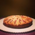 Torta semplice di mele rosse e mandorle