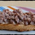 Bruschette salsiccia e stracchino