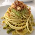 Spaghettoni alla crema di zucchine con[...]