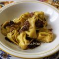 TORTELLONI DI RICOTTA,CON RADICCHIO, PESTO E[...]