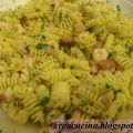 PASTA ALLA CARBONARA CON GAMBERETTI E PANNA