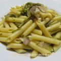 Penne con asparagi e pancetta