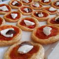 Pizzette di sfoglia e altri stuzzichini